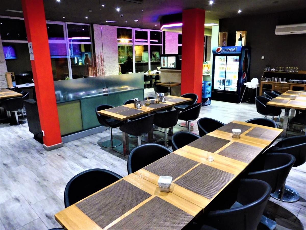 Obrnice Hotel Joker מראה חיצוני תמונה