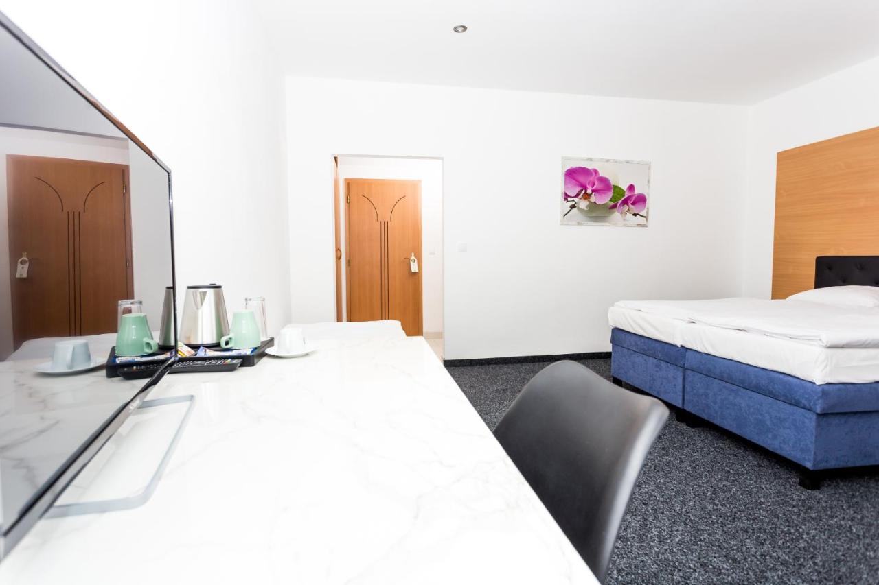 Obrnice Hotel Joker מראה חיצוני תמונה